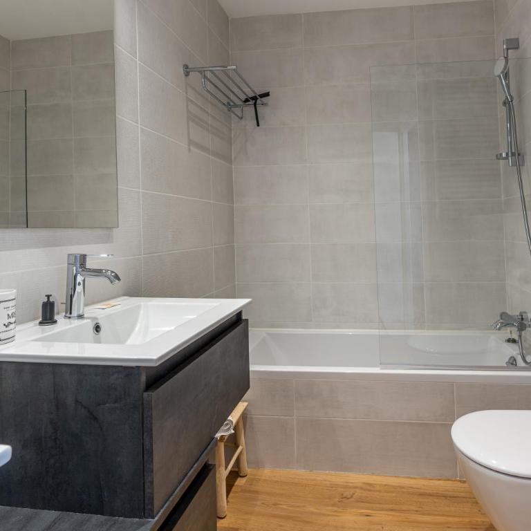 Grand 4 pièces 6 personnes fabuleuse vue mer clim garage - Appartement 3 Chambres - 61