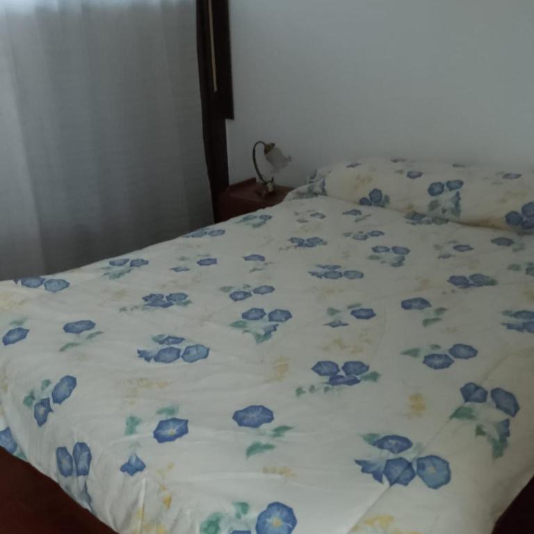 Comoda y amplia casa en Mercedes BsAs - Casa de 3 dormitorios - 9