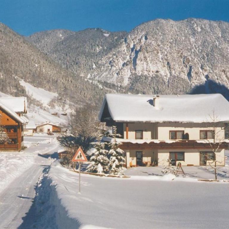 Haus Windegga - Double Room with Bath - 12