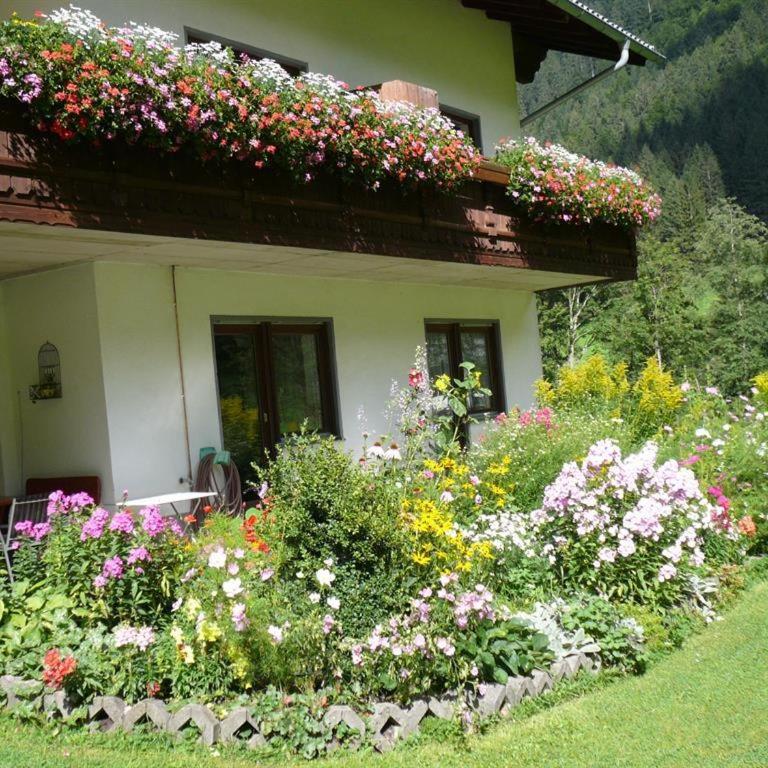 Haus Windegga - Double Room with Balcony - 7