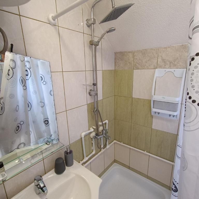 Apartments Sipcic - Studio Apartment - 11