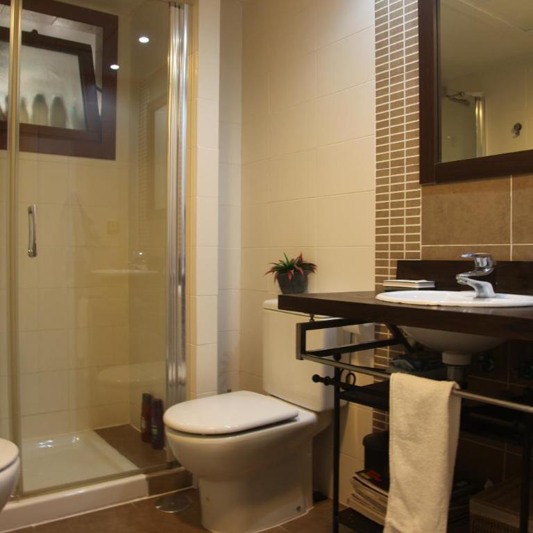 Your Oasis of Luxury and Leisure at Gazules Del Sol in Marbella area - Benahavis - Two-Bedroom Apartment - 38