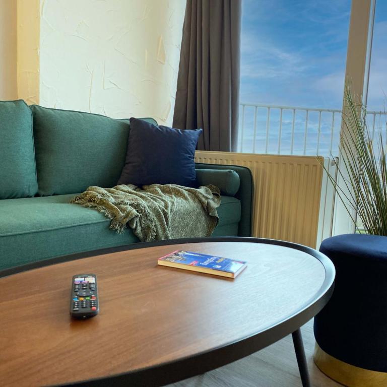 Arbio I Balcony Apartments Augsburg - Deluxe Studio mit Balkon und Stadtblick - 13