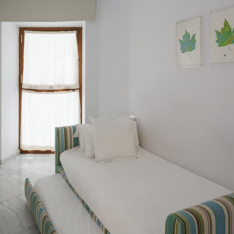 Numa Seville Molina - 3 Bedroom Apartment with Balcony - 19