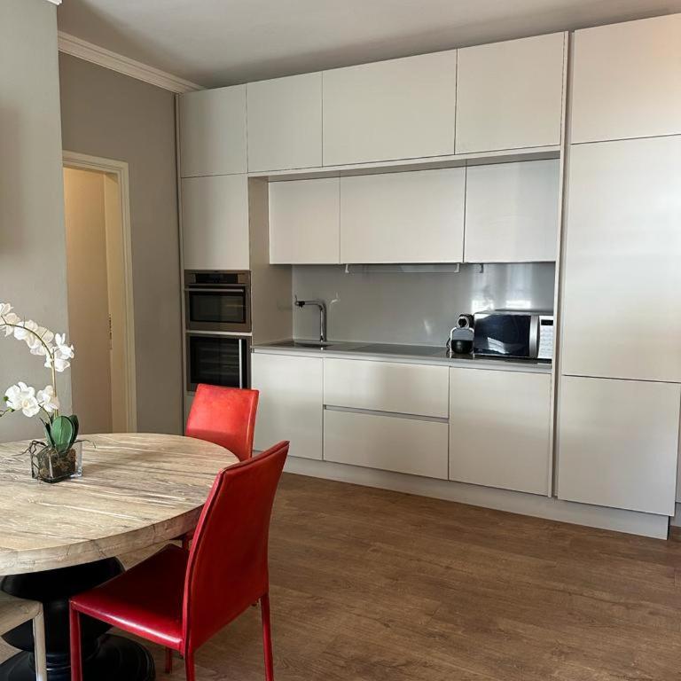 CARDUCCI 3 - Appartamento con 2 Camere da Letto - 3