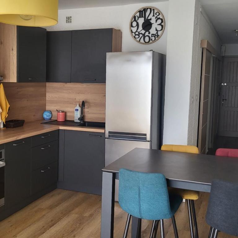 Adorable petit appartement avec magnifique vue sur le port de Canet - Apartment mit 1 Schlafzimmer - 1