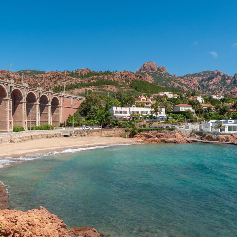 Agay Cap Esterel Le Hameau F2 Clim plein sud dernier etage Magnifique vue mer - Appartement 1 Chambre - 31