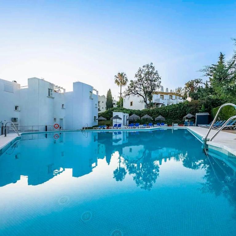 97-Townhouse With Roof Terrace & Views, Marbella - Two-Bedroom Apartment - 29