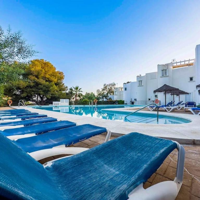97-Townhouse With Roof Terrace & Views, Marbella - Two-Bedroom Apartment - 32