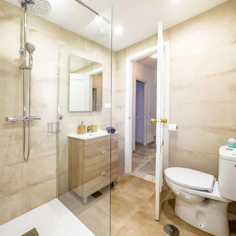 97-Townhouse With Roof Terrace & Views, Marbella - Two-Bedroom Apartment - 16
