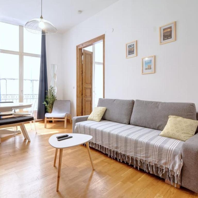 *Appart 2 chambres, Hypercentre, Emplacement N°1* - Appartement 2 Chambres - 3