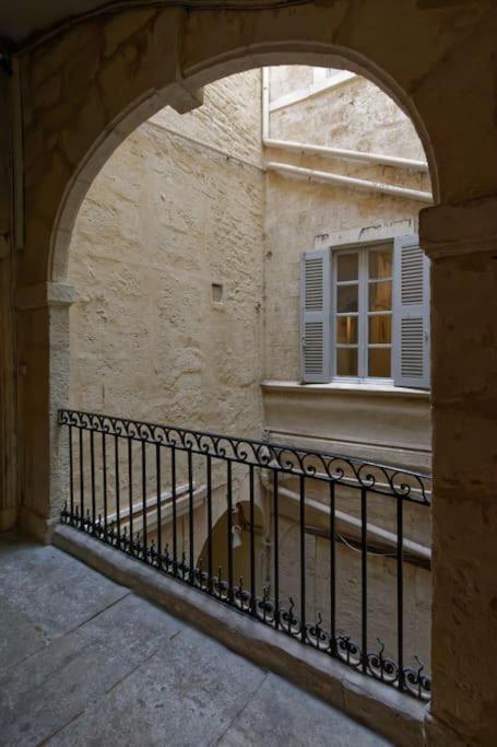 *Appart 2 chambres, Hypercentre, Emplacement N°1* - Appartement 2 Chambres - 38