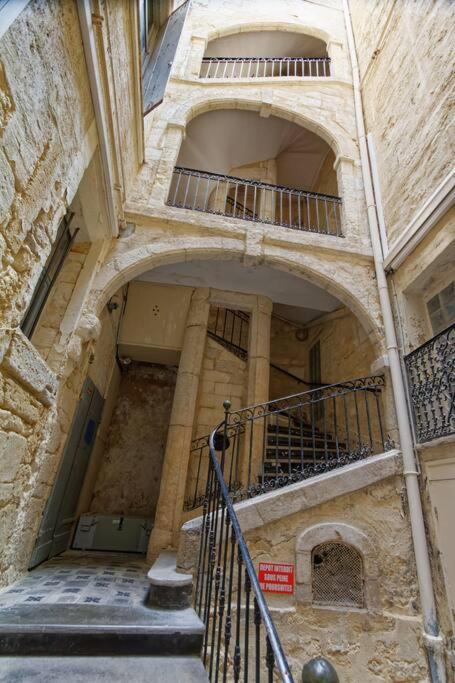 *Appart 2 chambres, Hypercentre, Emplacement N°1* - Appartement 2 Chambres - 36