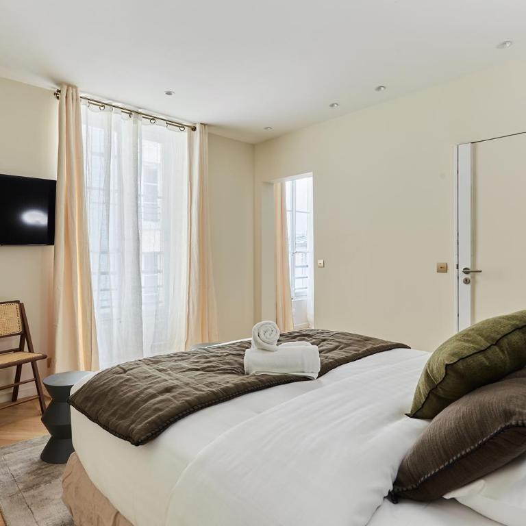 Apartment Champs Elysée bu Studio prestige - One-Bedroom Apartment - 12