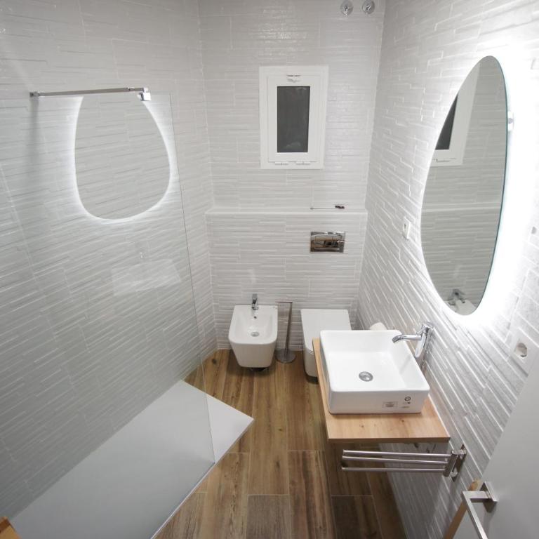 RentalSevilla Espacioso y acogegor apartamento de 3 dormitorios - Apartamento de 3 dormitorios - 41