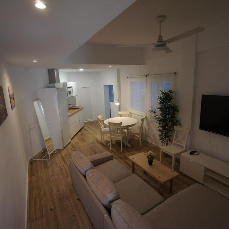RentalSevilla Espacioso y acogegor apartamento de 3 dormitorios - Apartamento de 3 dormitorios - 6