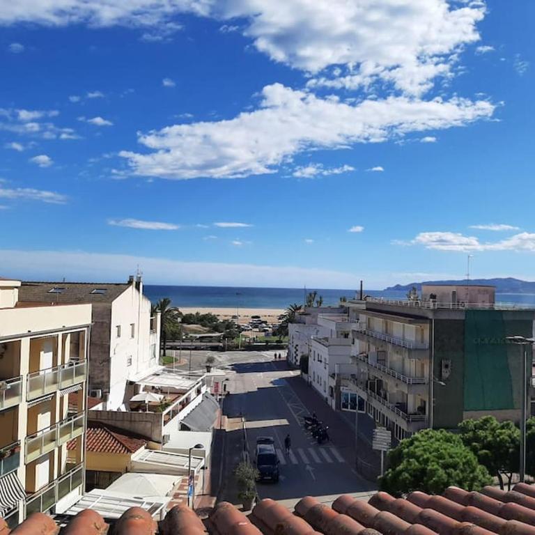 Apartamento Victoria, 300 m de la playa y de parking publico en la playa,100 m centro - One-Bedroom Apartment - 1