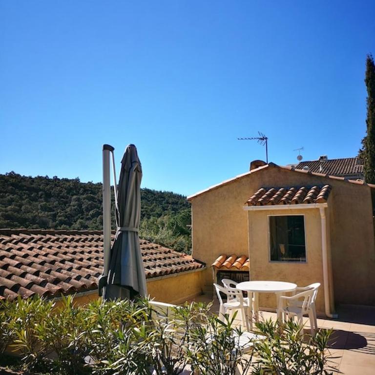Belle maison vue montagne avec piscine privée à 5 minutes de la mer et village.i - Villa - 4