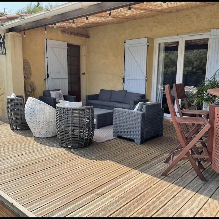 Belle maison vue montagne avec piscine privée à 5 minutes de la mer et village.i - Villa - 8