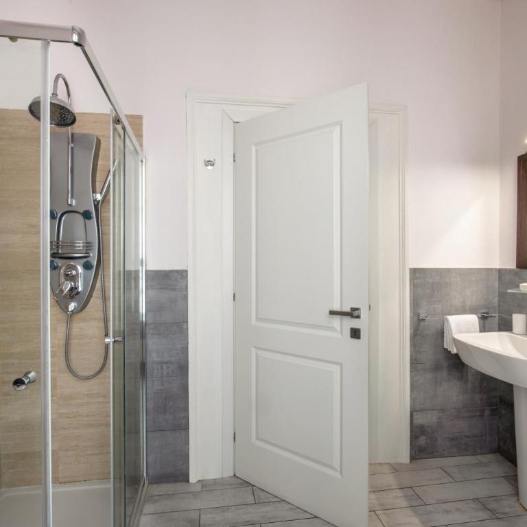 Baldassini Suites - Camera Matrimoniale - 12