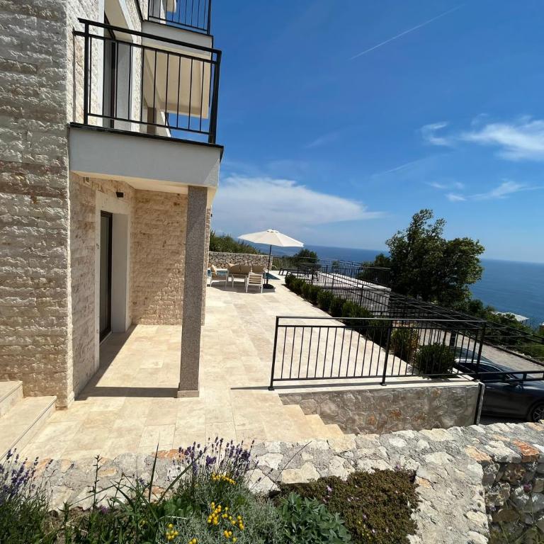 Family Vacation Villa Rezevici - Vila sa 3 Spavaće Sobe - 32