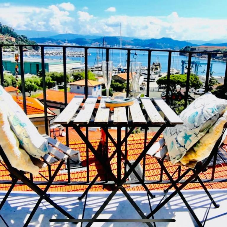Appartamento Portovenere con vista mare - Apartment - 1