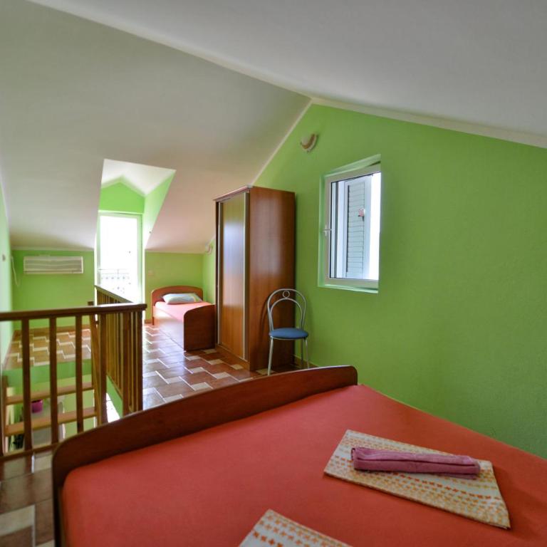 Apartments Goran - Duplex Apartment with Balcony and Sea View - 12