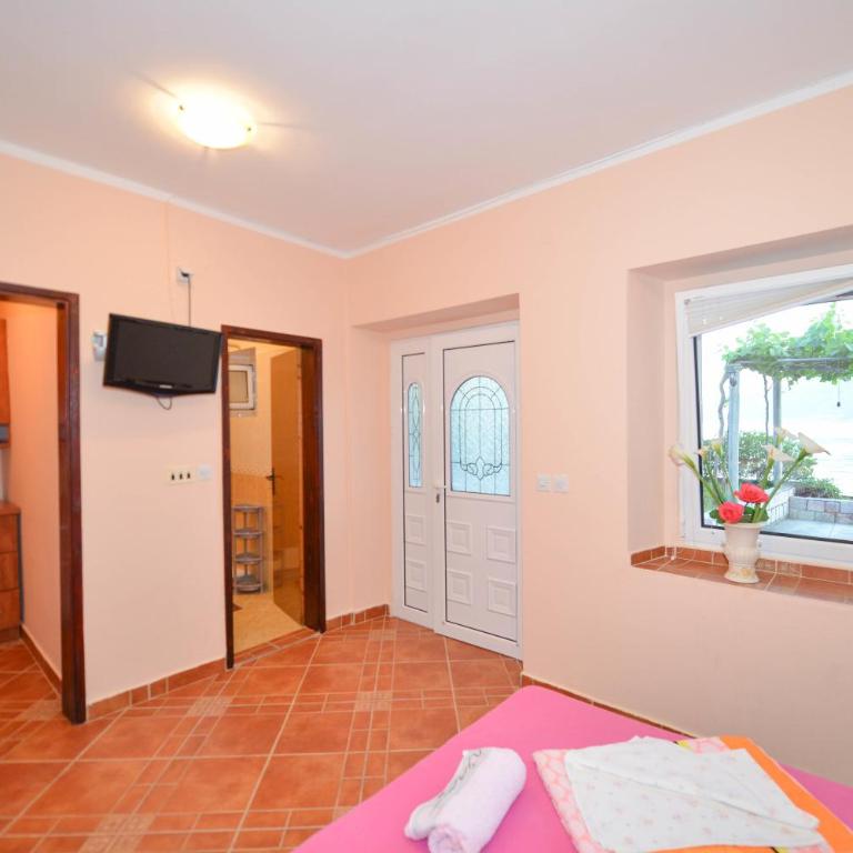 Apartments Goran - Studio with Sea View - 3