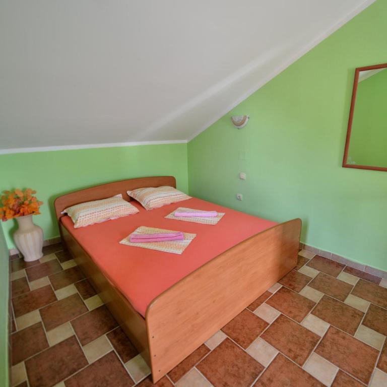 Apartments Goran - Duplex Apartment with Balcony and Sea View - 4