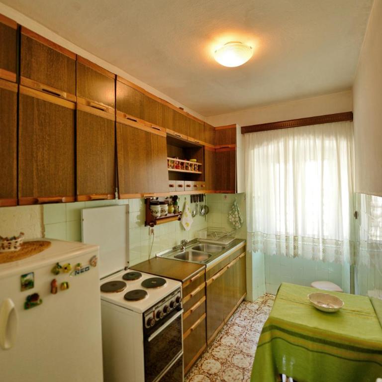Apartments Goran - Three-Bedroom Apartment - 5