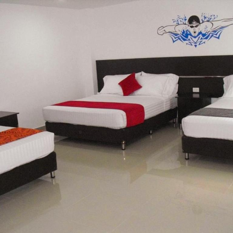 AW Hotel Sport - Habitación Triple - 3