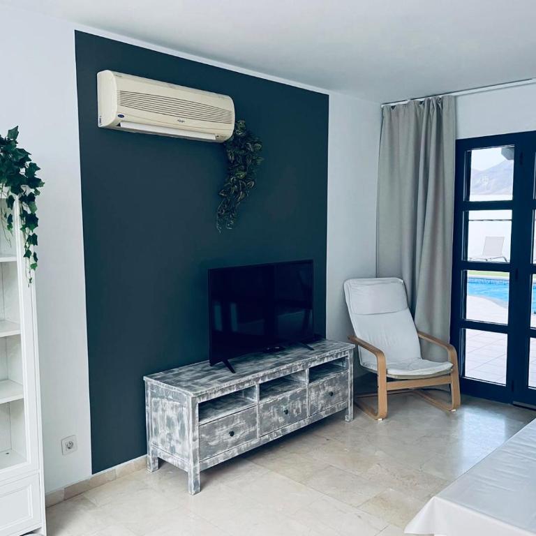 Splendid Casa Nostra, private pool, Wifi, garden - Three-Bedroom Villa - 29