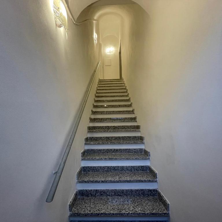 [Finalborgo] Elegante e Indipendente - A/C e WiFi - Appartamento Monolocale - 16