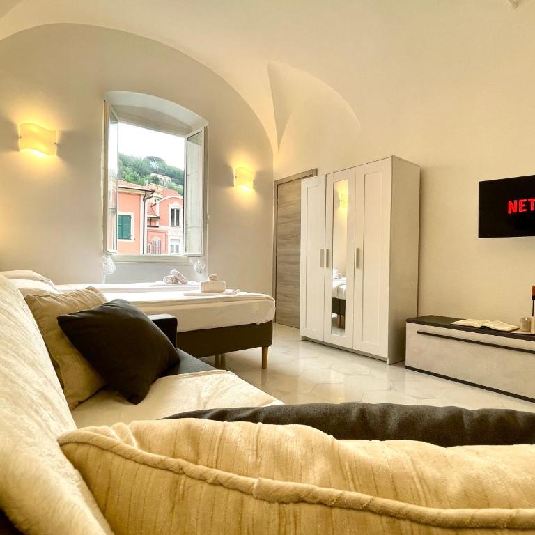 [Finalborgo] Elegante e Indipendente - A/C e WiFi - Appartamento Monolocale - 14