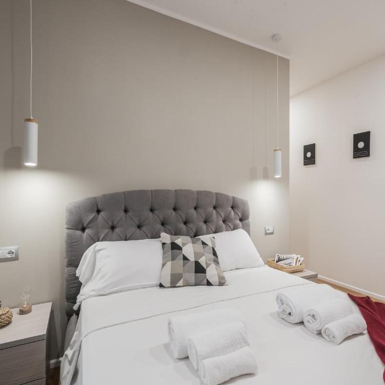 The Best Rent - Modern three-bedroom apartment a few steps from the Colosseum - Appartamento con 3 Camere da Letto - 1