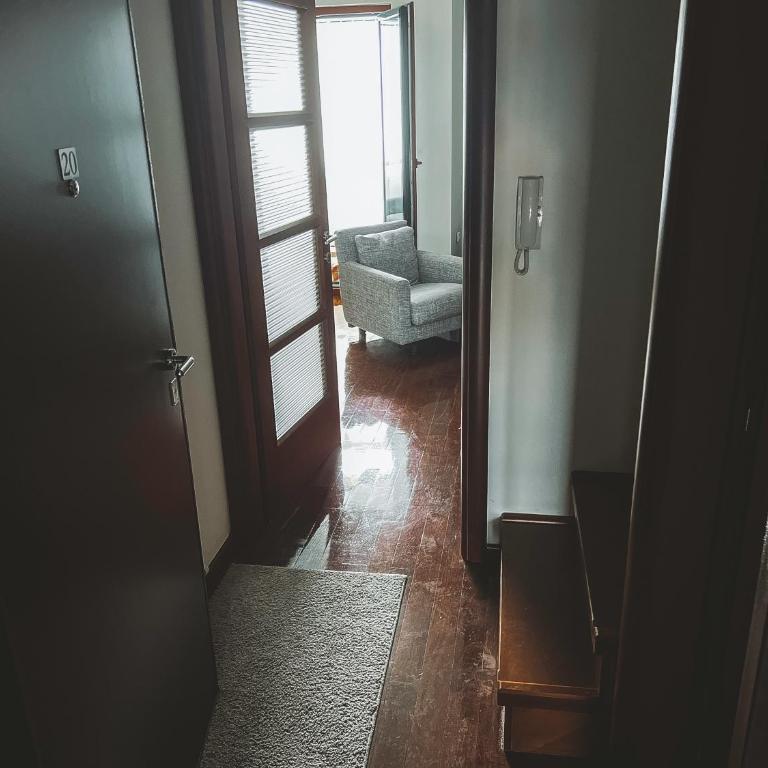 Apartment Loft - Three-Bedroom Premium Apartment with Balcony - 39