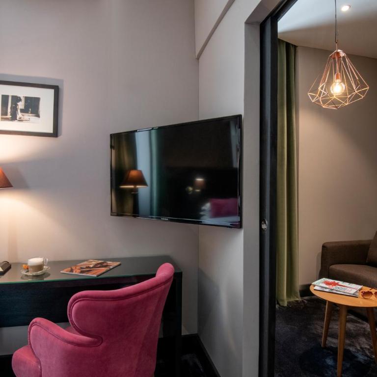 Best Western Plus Hôtel Cosy Nice - Suite Familiale avec Lit King-Size et Canapé-Lit - Non-Fumeurs - 7
