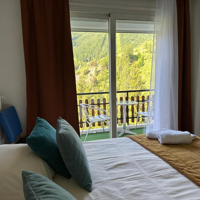 Hôtel Le Blainon - Chambre Triple Côté Montagne - 3