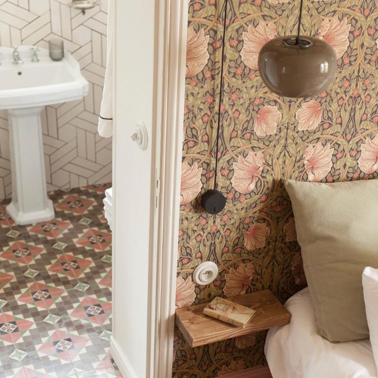 Maison Jullian - Chambre Double - Vue sur Jardin - 9