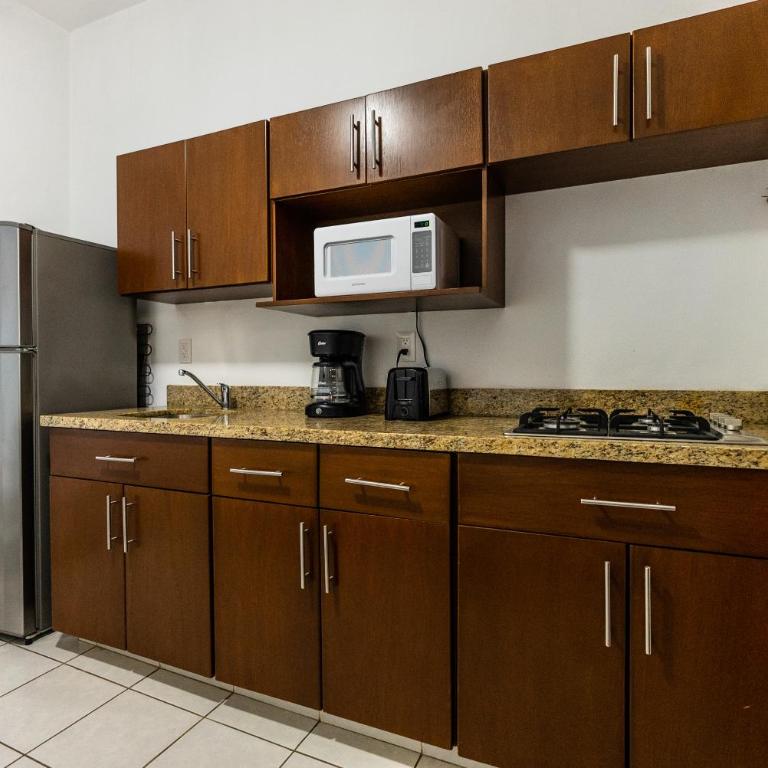Loft Hotel Malecón Vallarta - Suite con balcón - 8