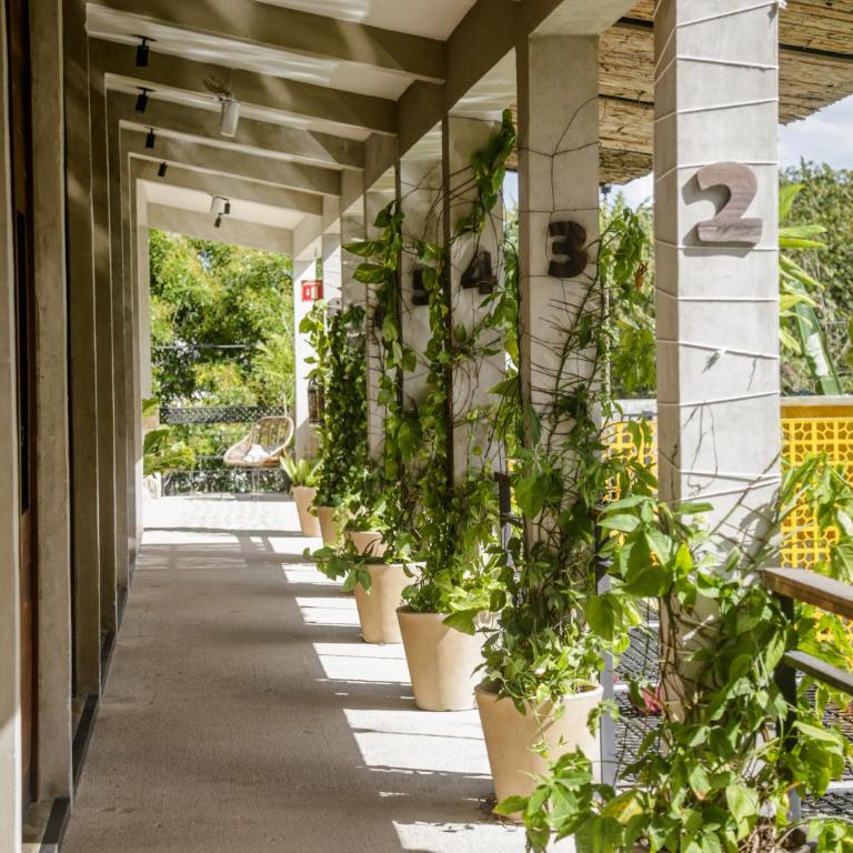 Hotel Makaabá Eco-Boutique - Queen Room with Pool View (Tiny House Concept) - 8