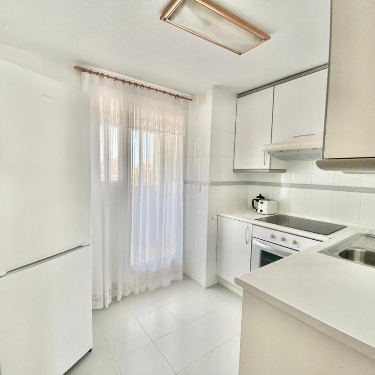 Apartamento Atenas Piscina 4 pax, Inmobiliaria Leo Playa de San Juan - One-Bedroom Apartment - 13