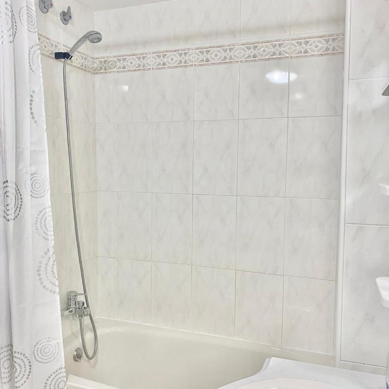 Apartamento Atenas Piscina 4 pax, Inmobiliaria Leo Playa de San Juan - One-Bedroom Apartment - 23