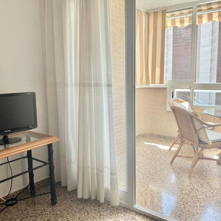 Apartamento Atenas Piscina 4 pax, Inmobiliaria Leo Playa de San Juan - One-Bedroom Apartment - 5