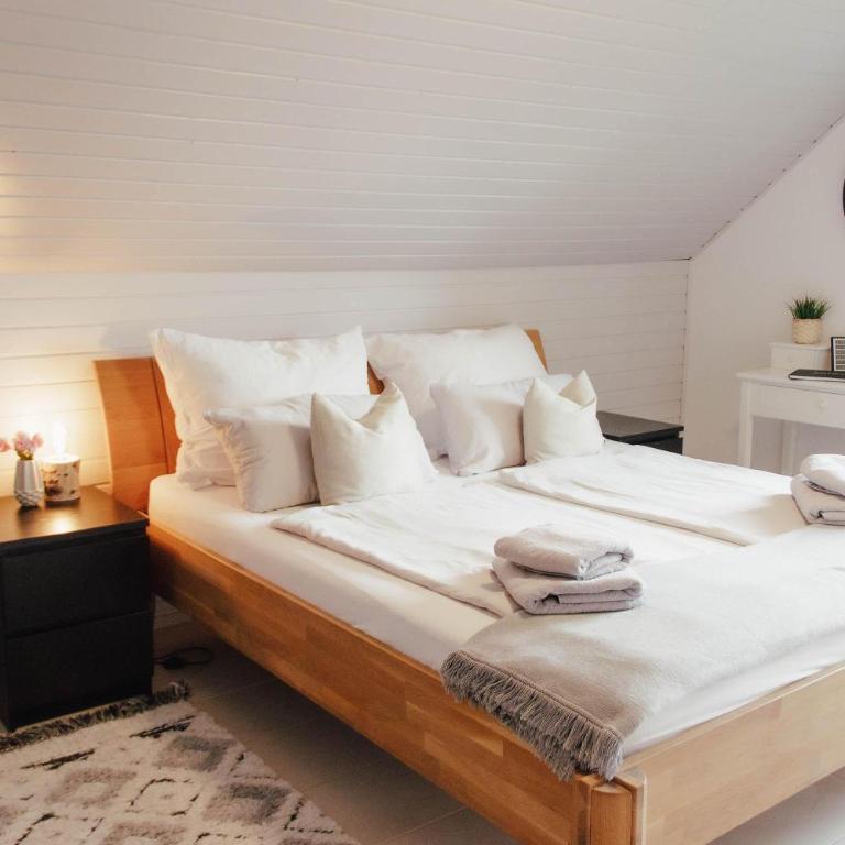 AUFTANKEN - Ferienwohnung Graf - Apartment mit 2 Schlafzimmern und Badezimmer - 1