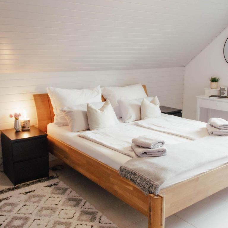 AUFTANKEN - Ferienwohnung Graf - Apartment mit 2 Schlafzimmern und Badezimmer - 4