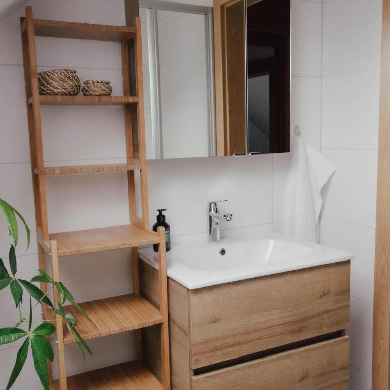AUFTANKEN - Ferienwohnung Graf - Apartment mit 2 Schlafzimmern und Badezimmer - 9
