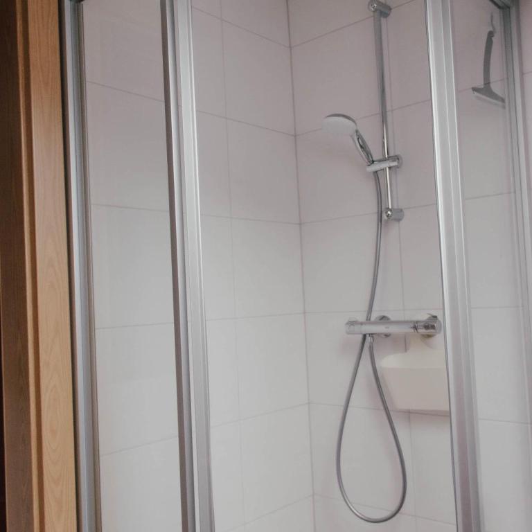 AUFTANKEN - Ferienwohnung Graf - Apartment mit 2 Schlafzimmern und Badezimmer - 11