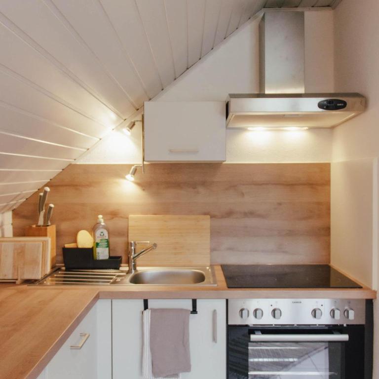 AUFTANKEN - Ferienwohnung Graf - Apartment mit 2 Schlafzimmern und Badezimmer - 14