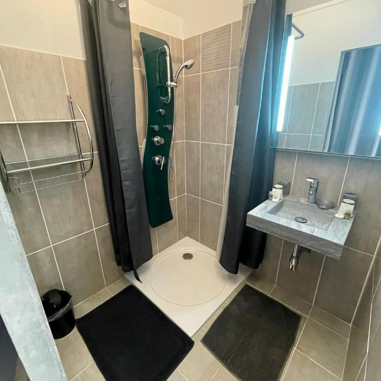 Villa fiora classée 4 étoiles - Villa avec Piscine Privée - 43
